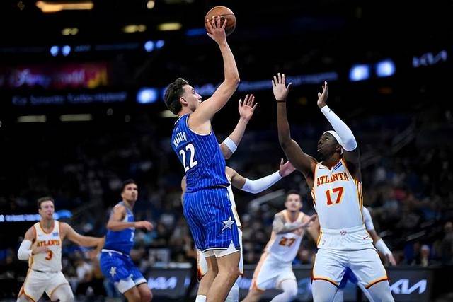 老鹰14分逆转险胜魔术 特雷杨25+6制胜6分小瓦27+6