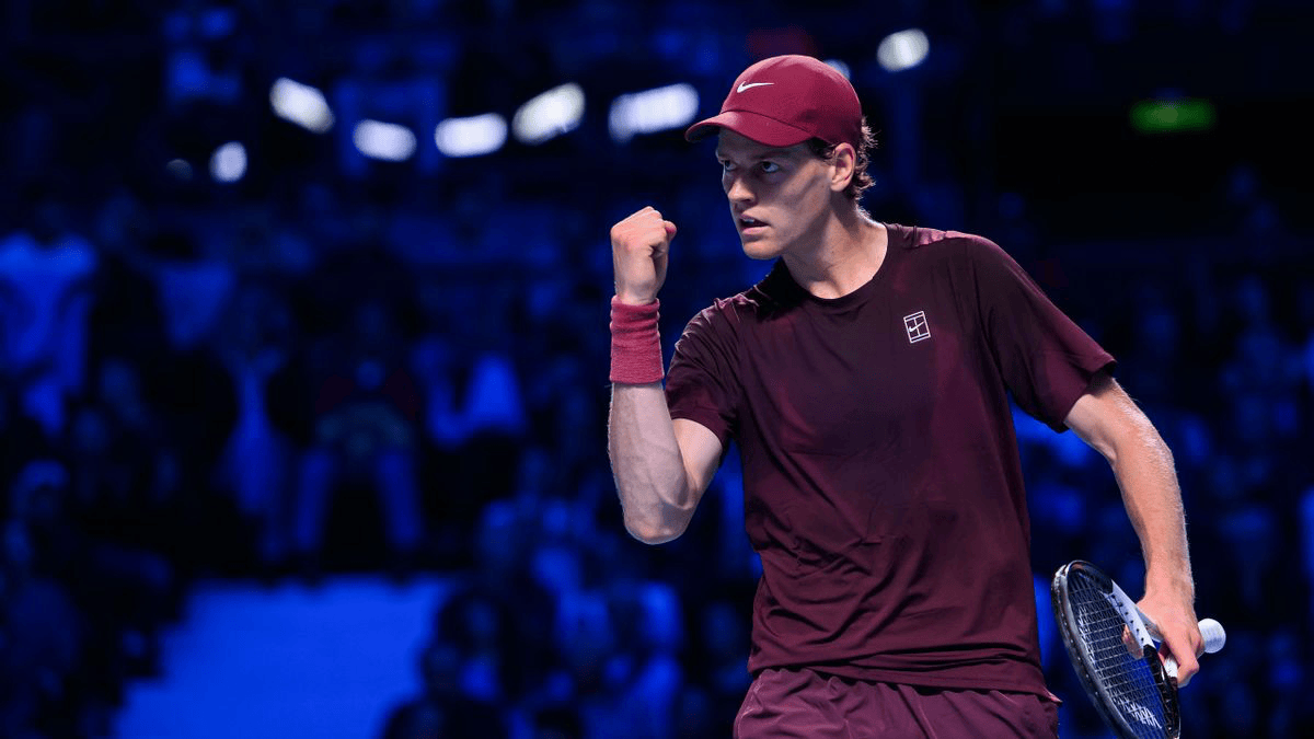 阿卡状态全无打出“年度最烂比赛”,辛纳有大机会夺回世界第一