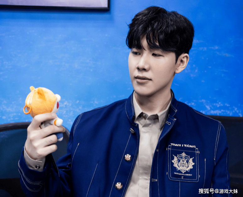 Theshy头号黑粉宣布无限期停播,去医院确诊了,网友拍手叫好