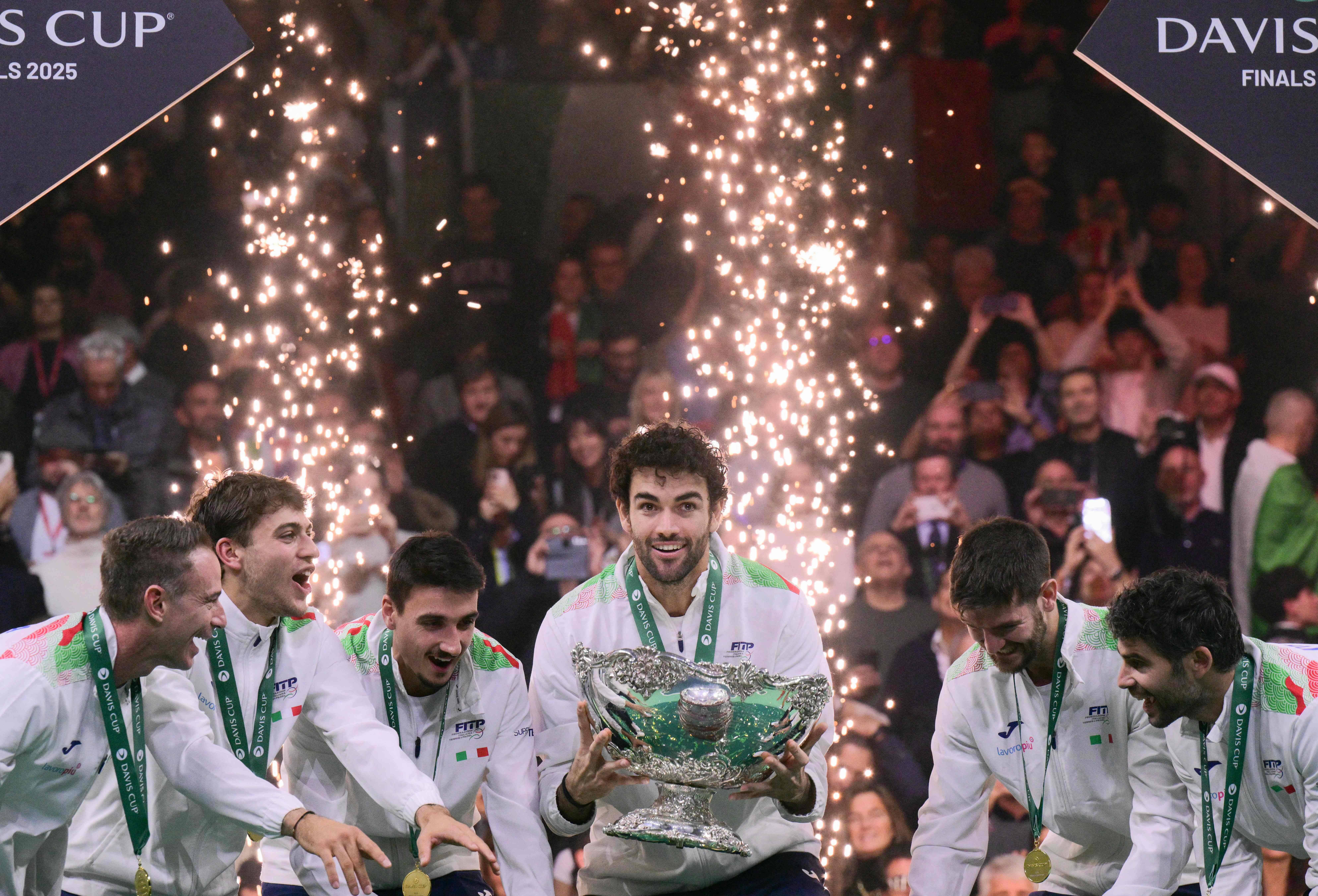 （外代二线）网球——戴维斯杯：意大利队夺冠