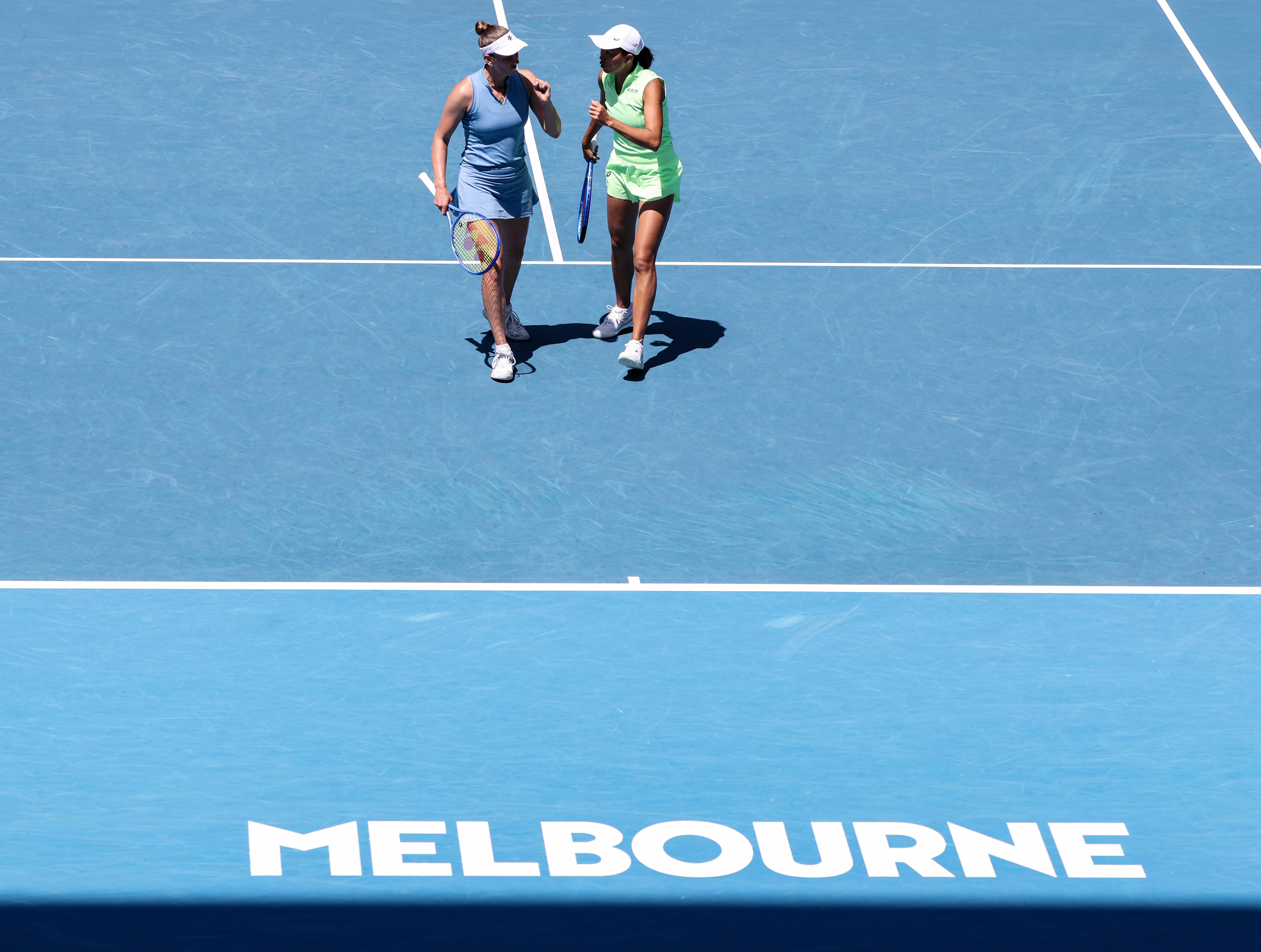 (体育)网球——澳网女双决赛:张帅/梅尔滕斯对阵达尼丽娜/克鲁尼奇