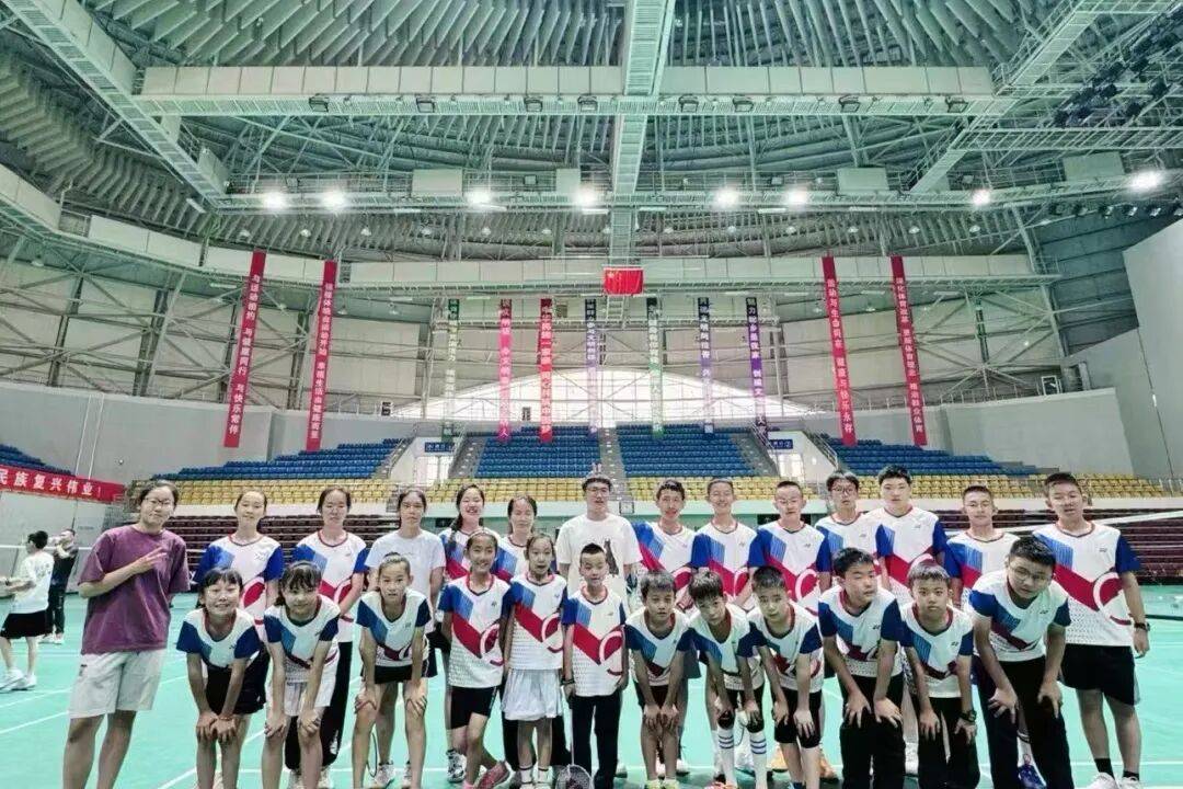 “羽”你一起向未来！团团携手羽毛球机构送福利啦～