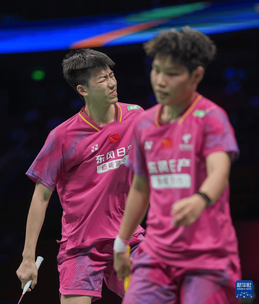 羽毛球——亚锦赛：冯彦哲/黄东萍无缘混双决赛